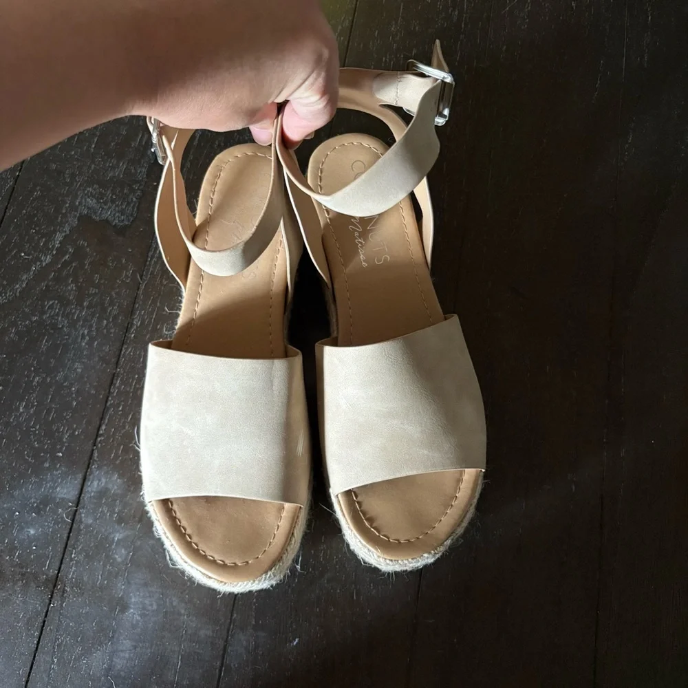 Coconuts by Matisse Open Toe Ankle Strap Espadrille Sandals Neutral Summer 10M‎